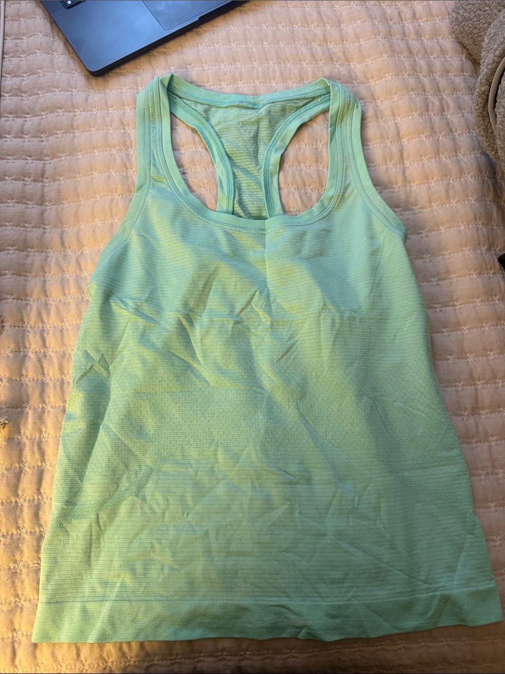 Lululemon swift tech tank waist length